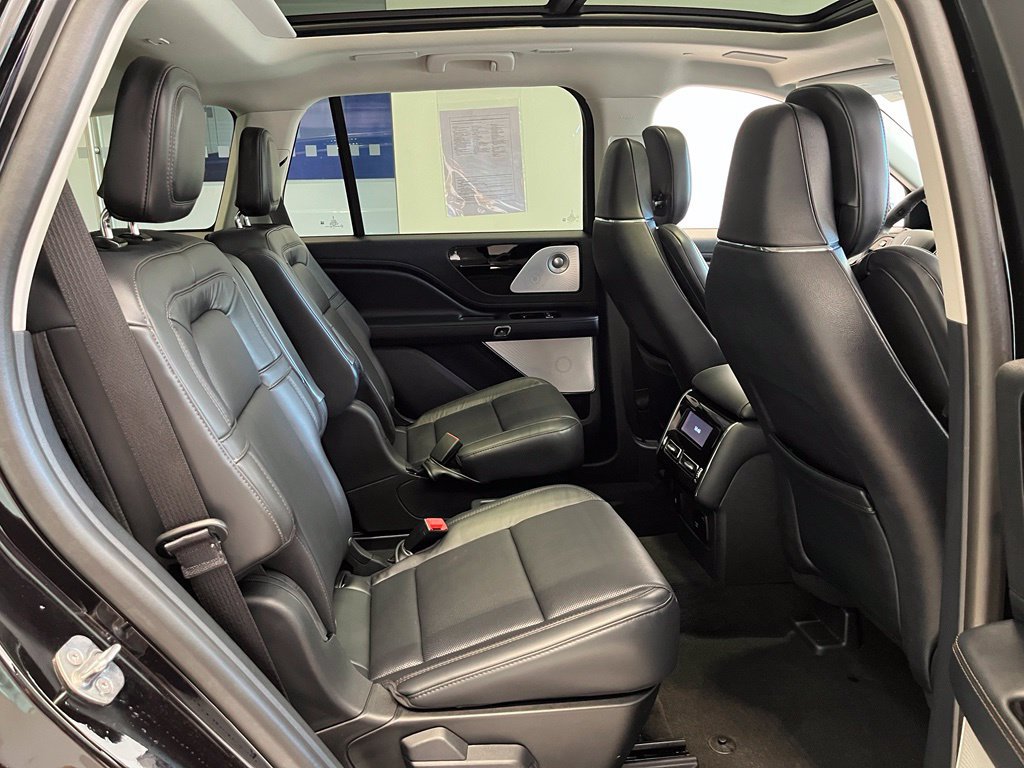 Used 2026 Lincoln Aviator Reserve AWD/4WD image 29