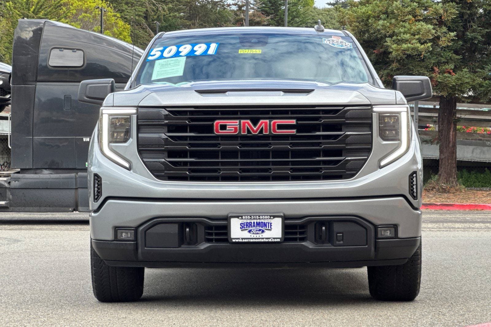 Used 2025 GMC Sierra 1500 Elevation w/ Preferred Package AWD/4WD image 13