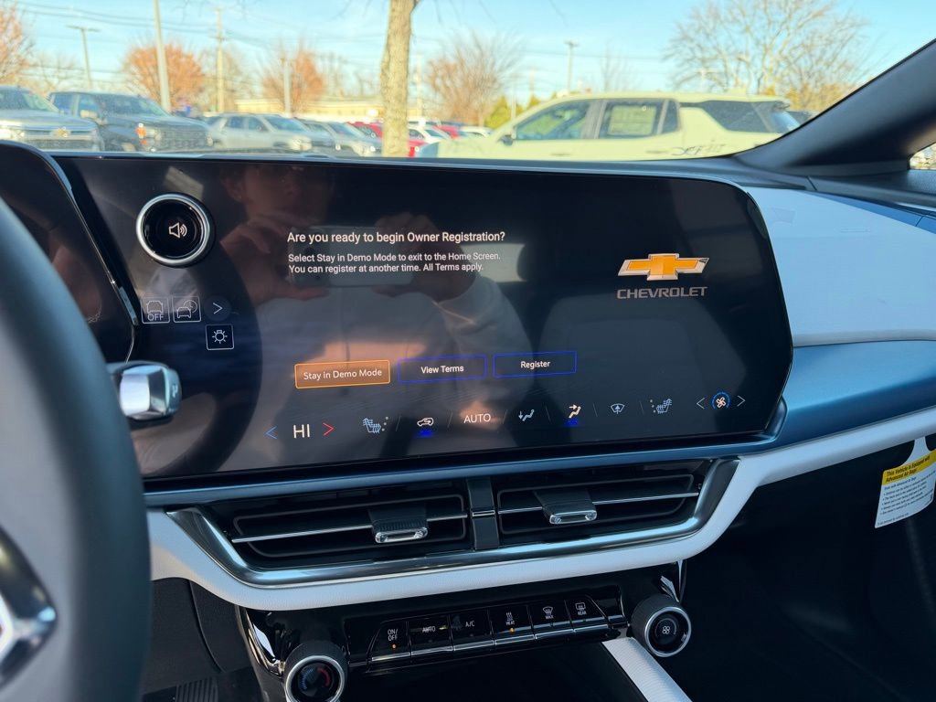 New 2026 Chevrolet Equinox EV LT FWD image 14