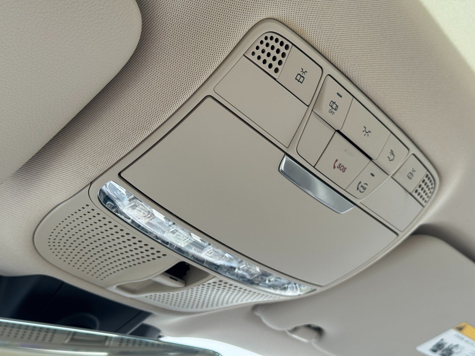 Used 2023 Mercedes-Benz E 450 Coupe image 37