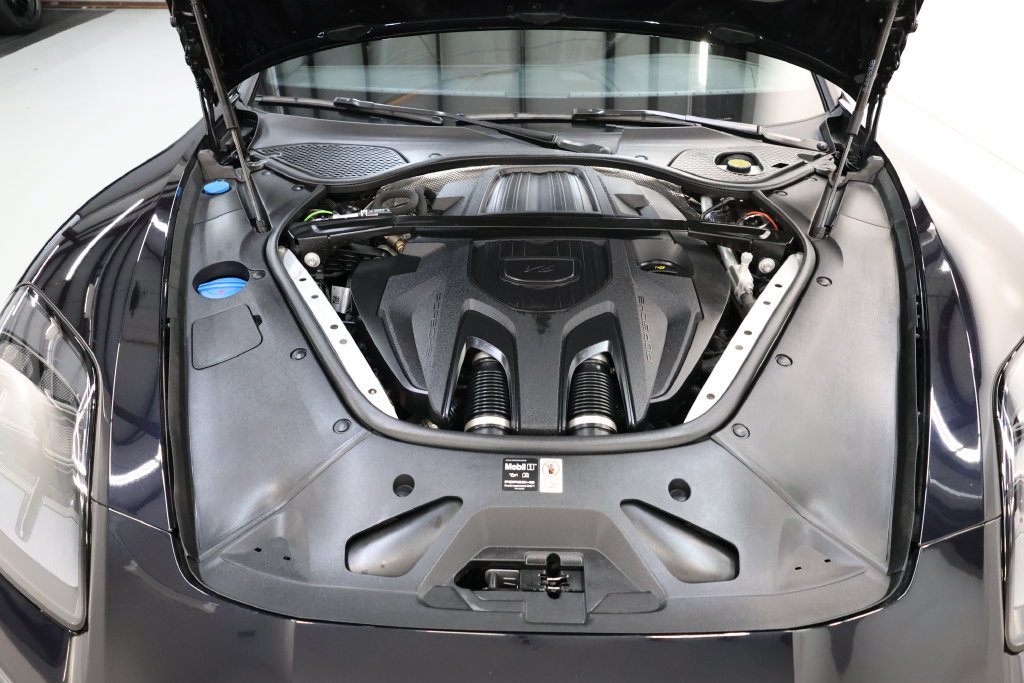 Used 2025 Porsche Panamera image 91