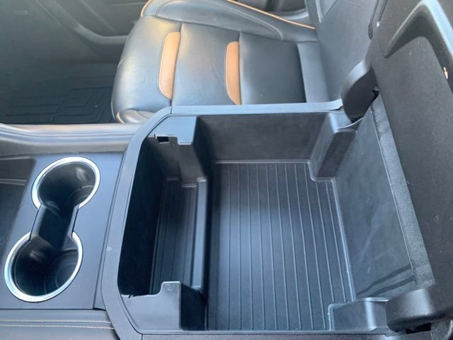 Used 2021 GMC Yukon XL AT4 w/ AT4 Premium Plus Package AWD/4WD image 34