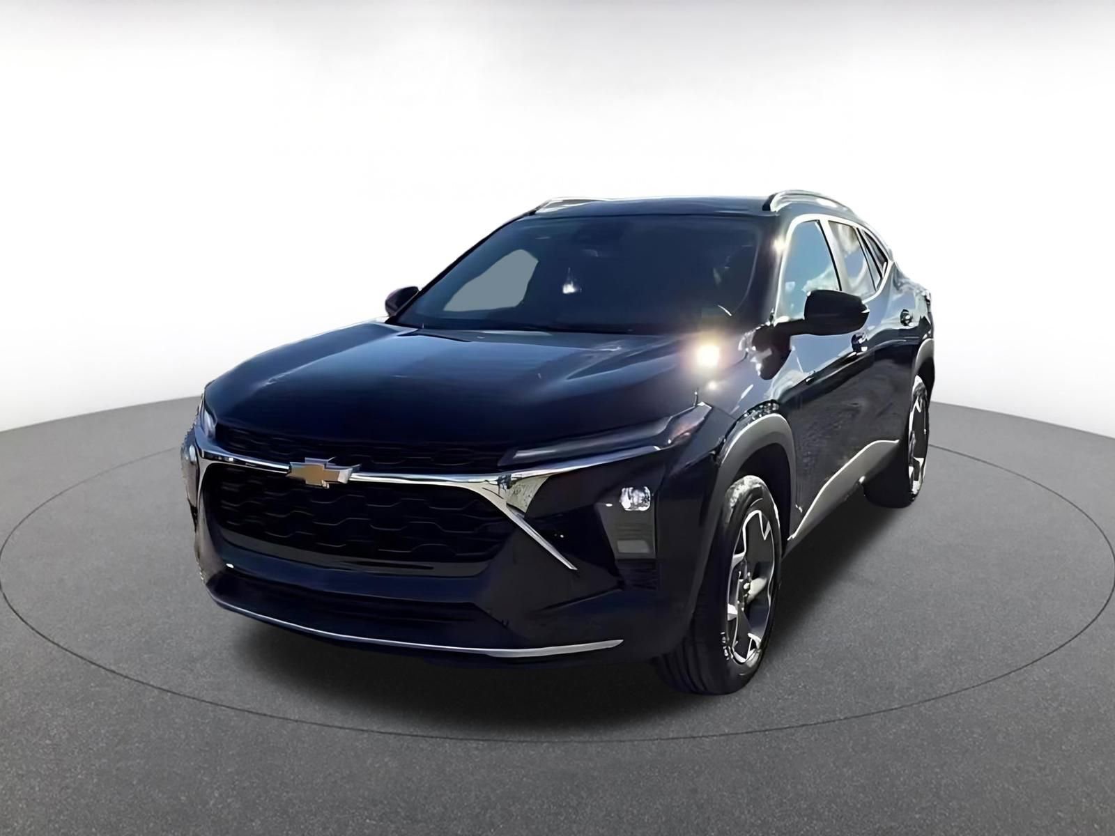 Used 2025 Chevrolet Trax LT w/ LT Convenience Package image 7