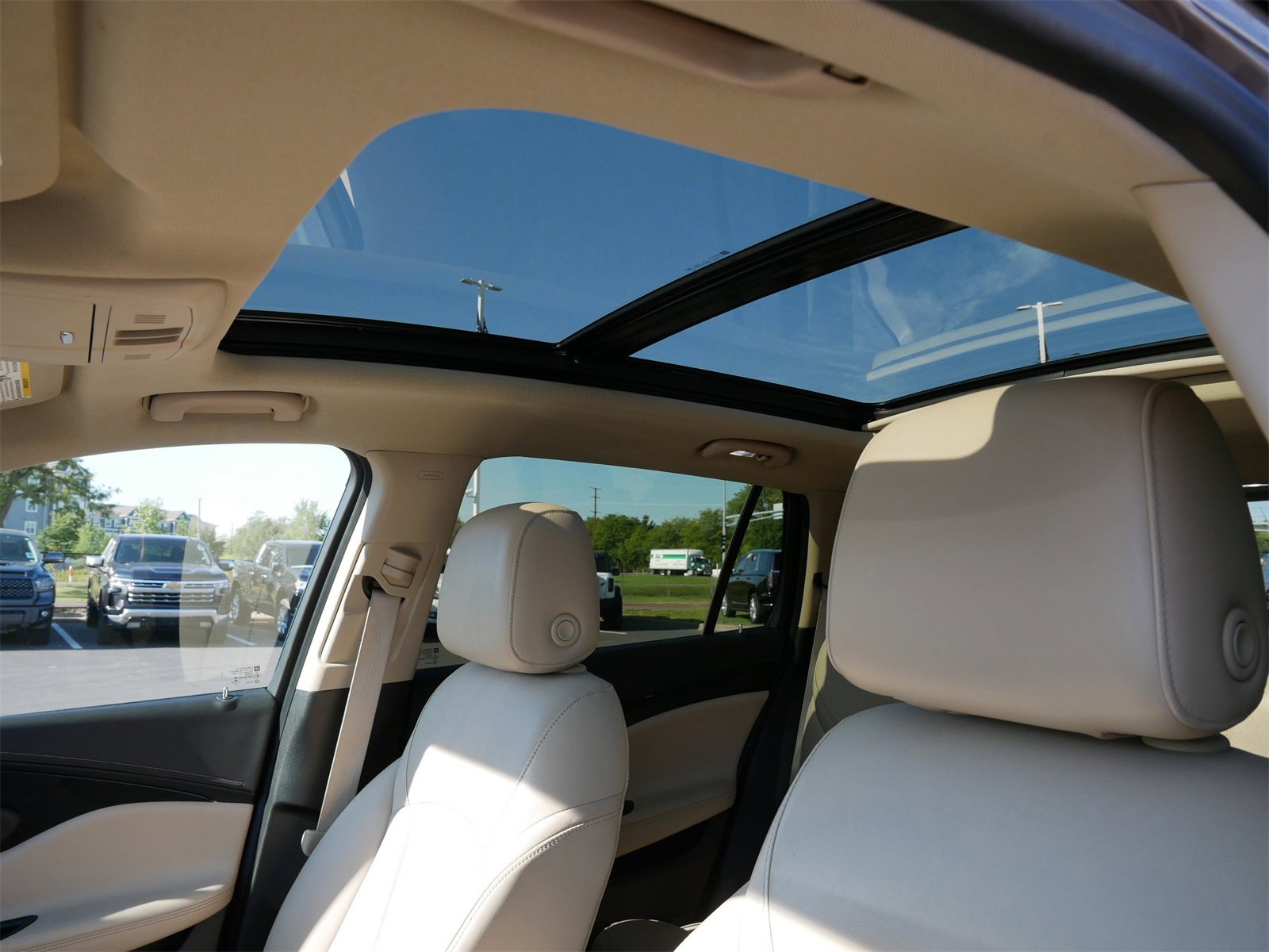Used 2017 Buick Envision Essence image 13