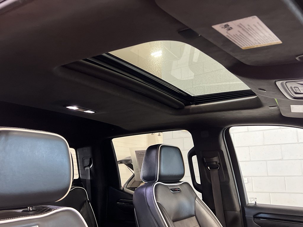 Used 2022 GMC Sierra 1500 AT4X image 30