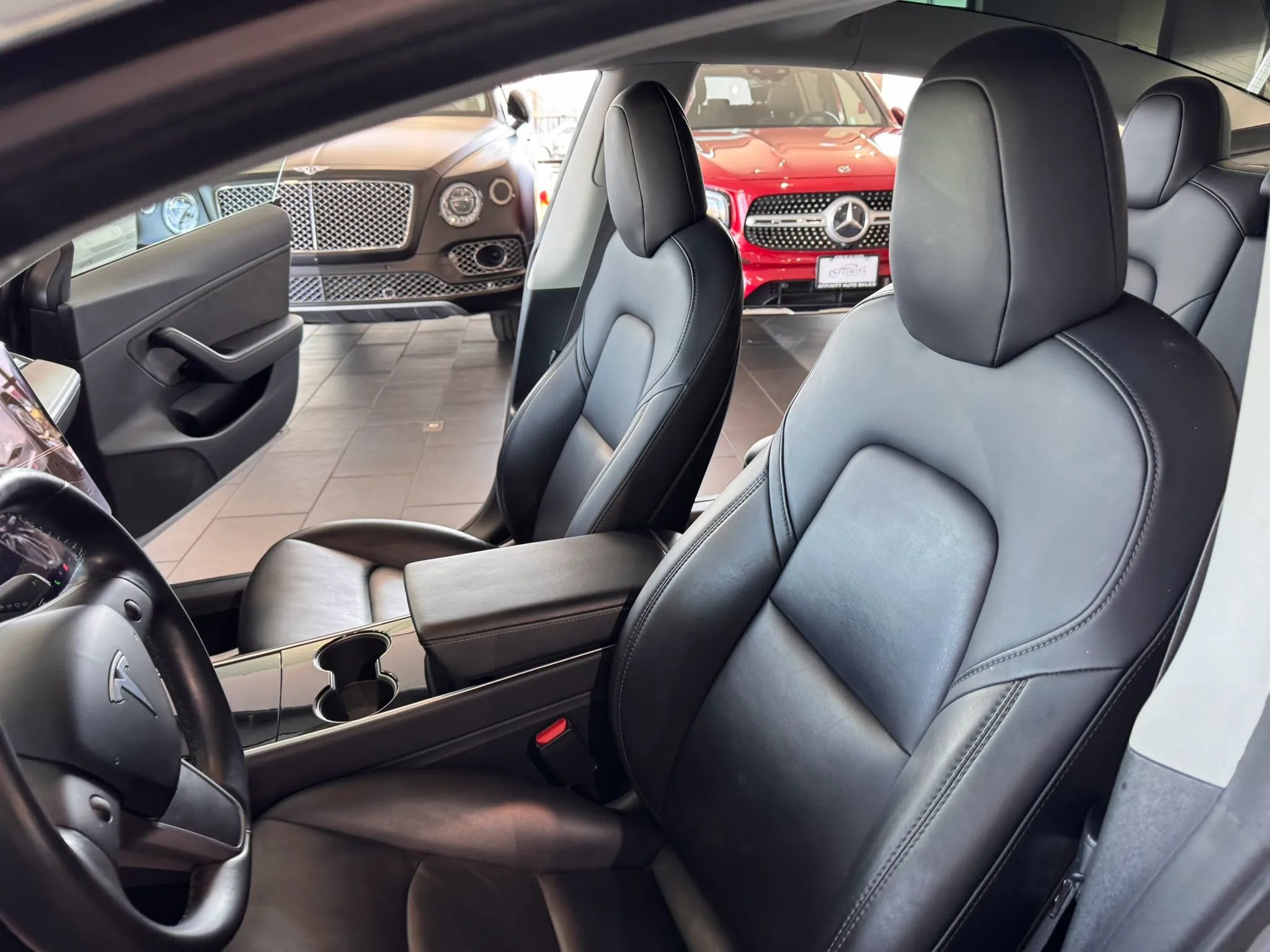 Used 2018 Tesla Model 3 Long Range image 10