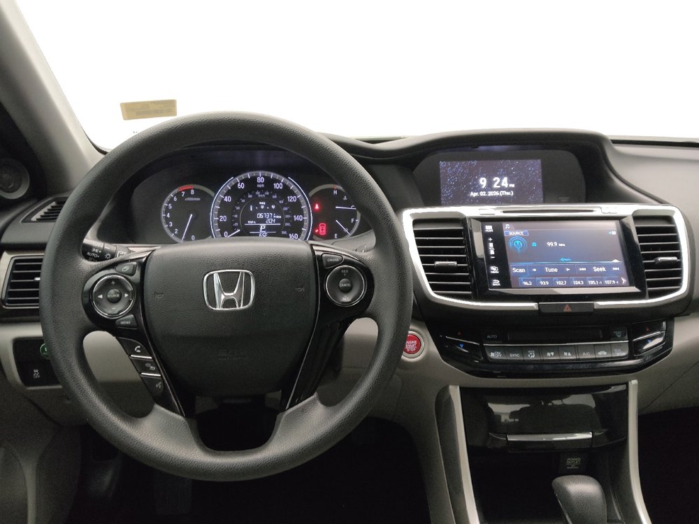 Used 2017 Honda Accord EX image 22