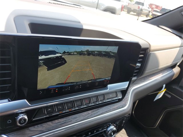 New 2026 GMC Sierra 1500 SLT image 17