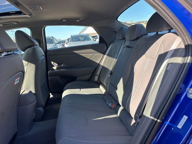 New 2026 Hyundai Elantra SEL Sport Premium FWD image 22
