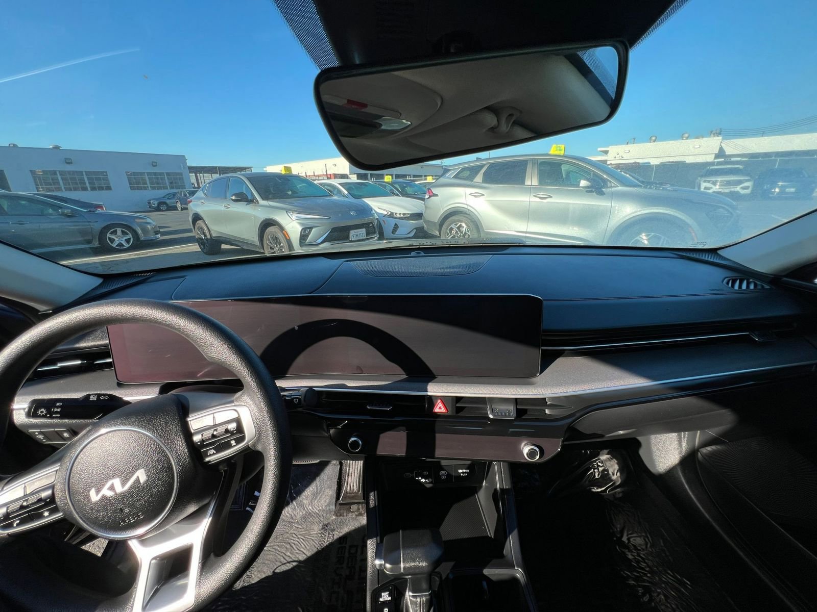 Used 2025 Kia K5 LXS image 38