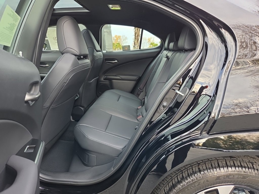 New 2025 Lexus UX 300h AWD image 5