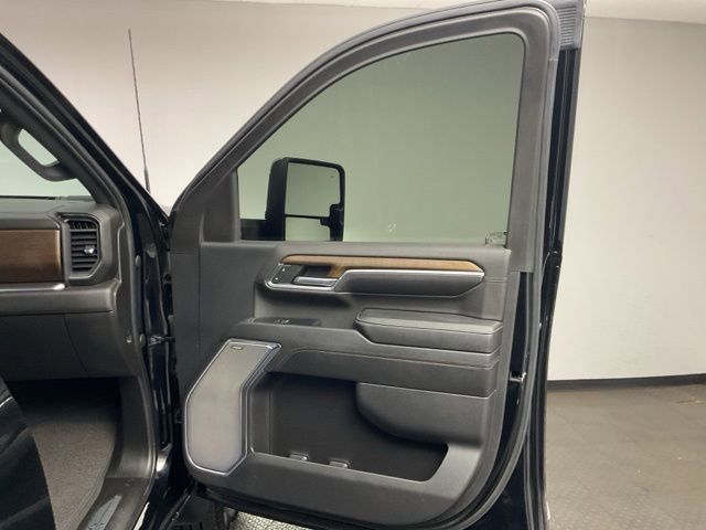 Certified 2024 Chevrolet Silverado 2500 High Country w/ Technology Package AWD/4WD image 28