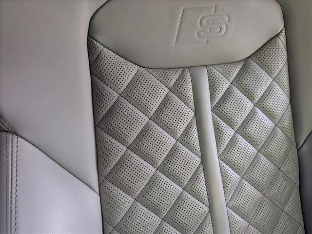 Used 2023 Audi SQ8 Prestige image 18