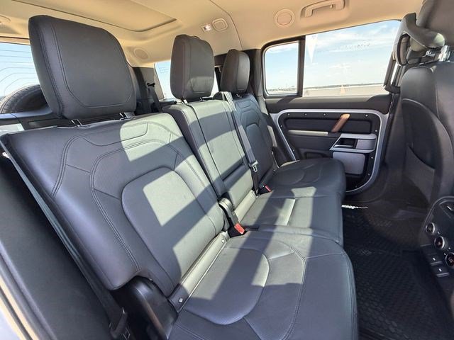 Used 2023 Land Rover Defender 130 SE AWD/4WD image 17