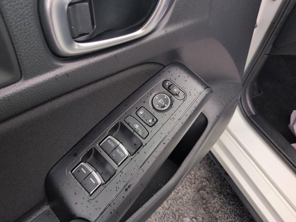 Used 2023 Honda Civic Sport image 11