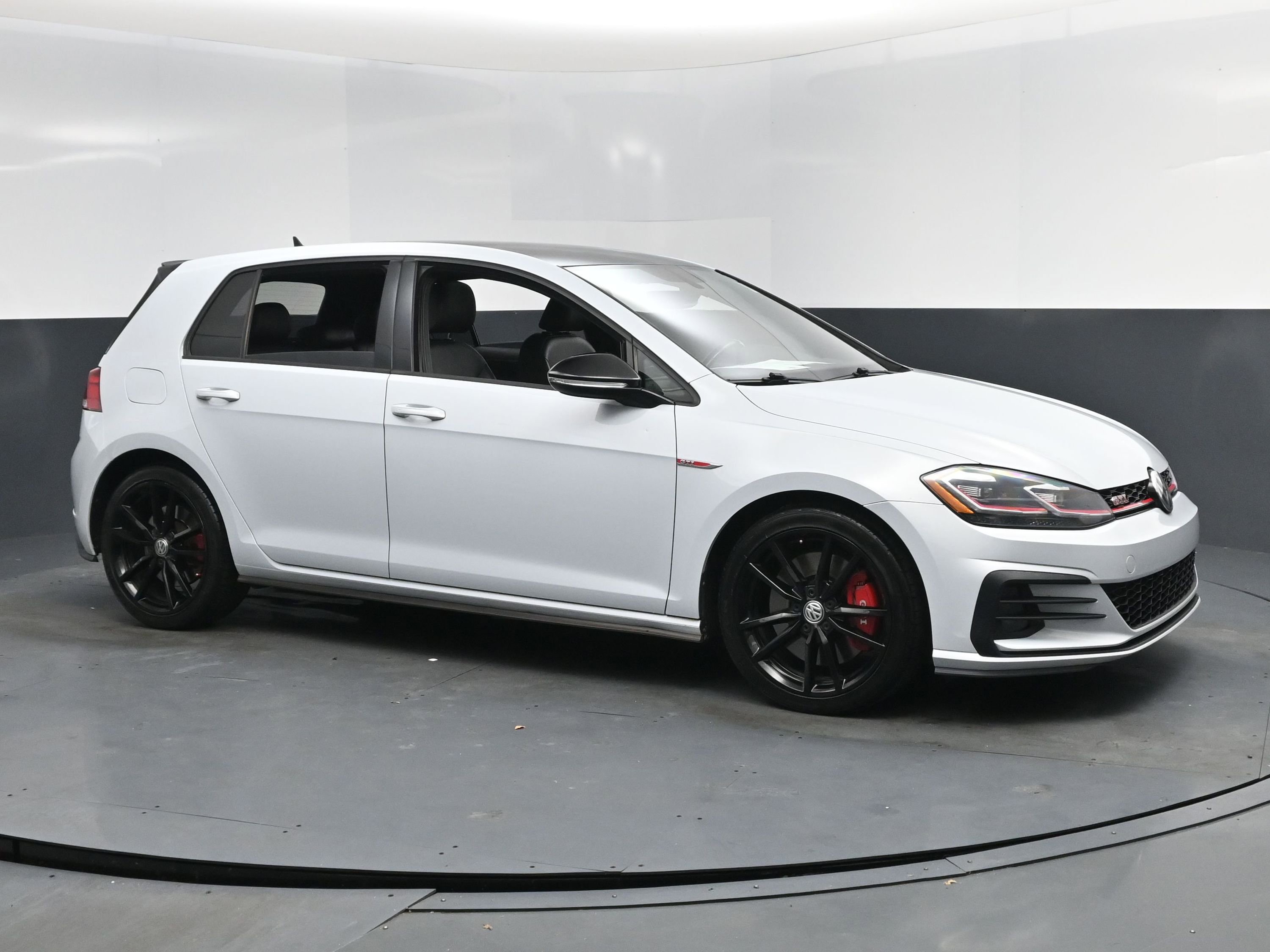 Used 2021 Volkswagen GTI Autobahn image 2