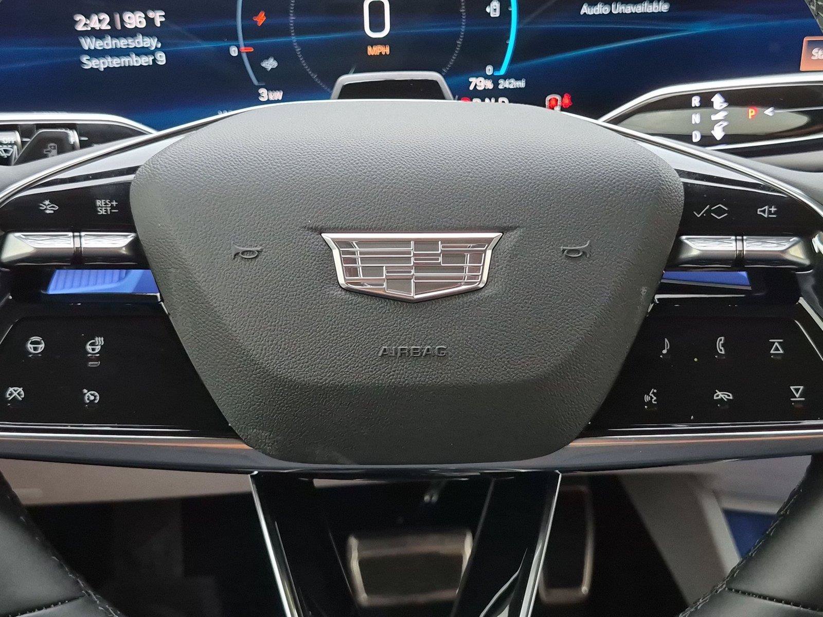 New 2027 Cadillac Optiq Sport w/ LPO, Floor Liner Package AWD/4WD image 17