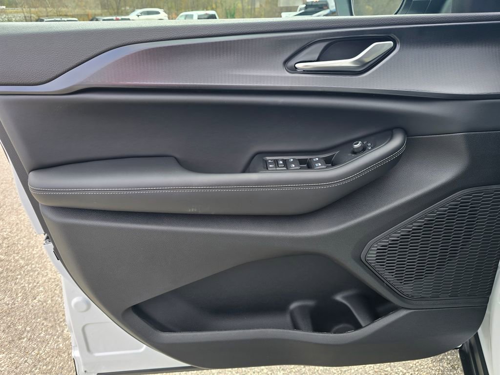 New 2025 Jeep Grand Cherokee Laredo X w/ Luxury Tech Group I image 38