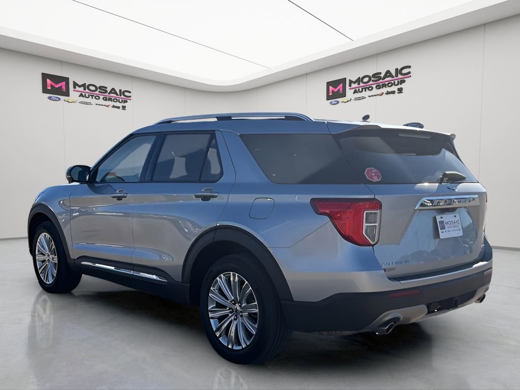 Used 2022 Ford Explorer Limited w/ Equipment Group 301A image 7
