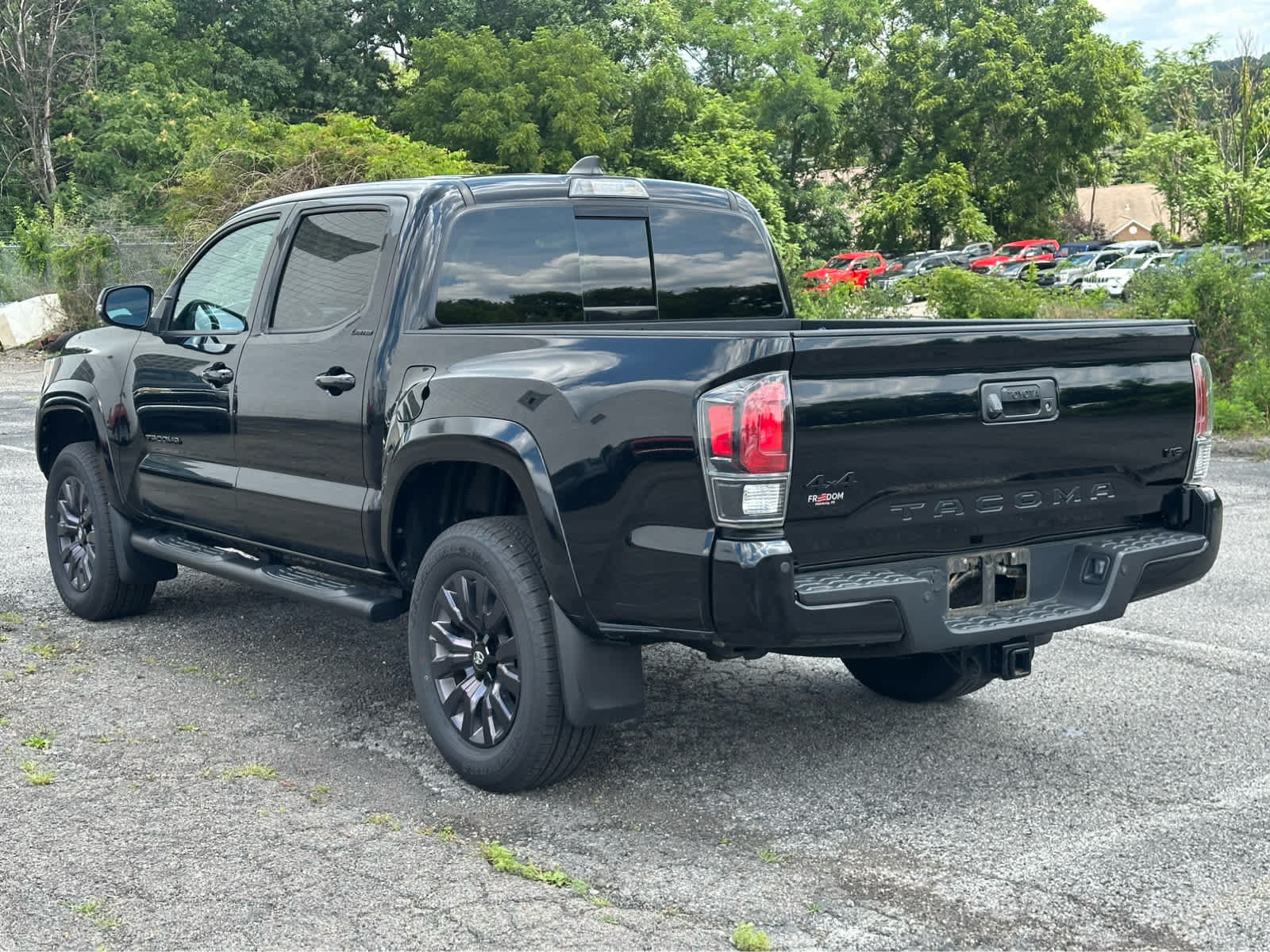 Used 2021 Toyota Tacoma Limited w/ Nightshade Package AWD/4WD image 5