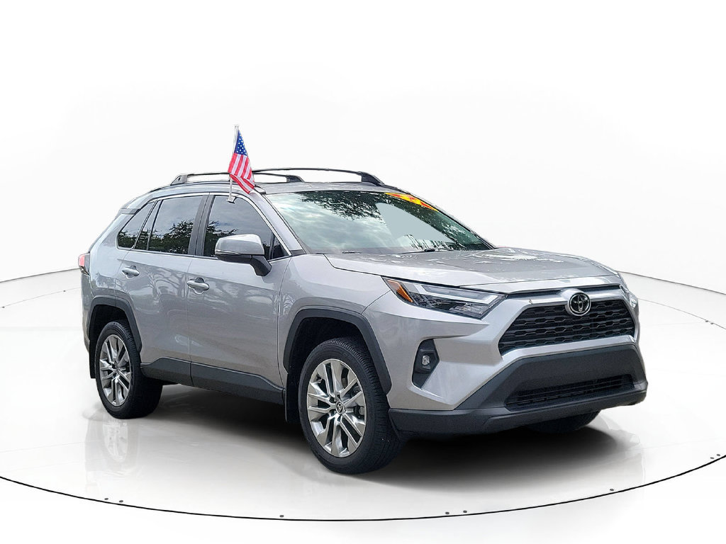 Used 2024 Toyota RAV4 XLE Premium FWD image 2