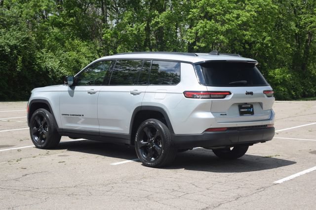 Used 2023 Jeep Grand Cherokee L Laredo AWD/4WD image 26