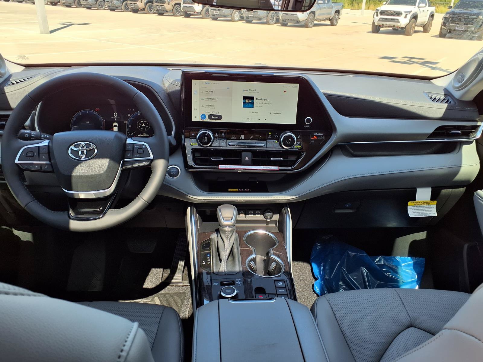 New 2026 Toyota Highlander Limited AWD/4WD image 11