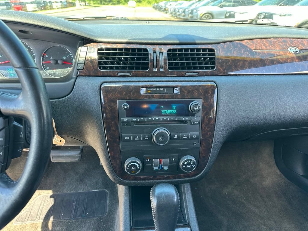 Used 2012 Chevrolet Impala LT w/ LT Sunroof Package FWD image 41