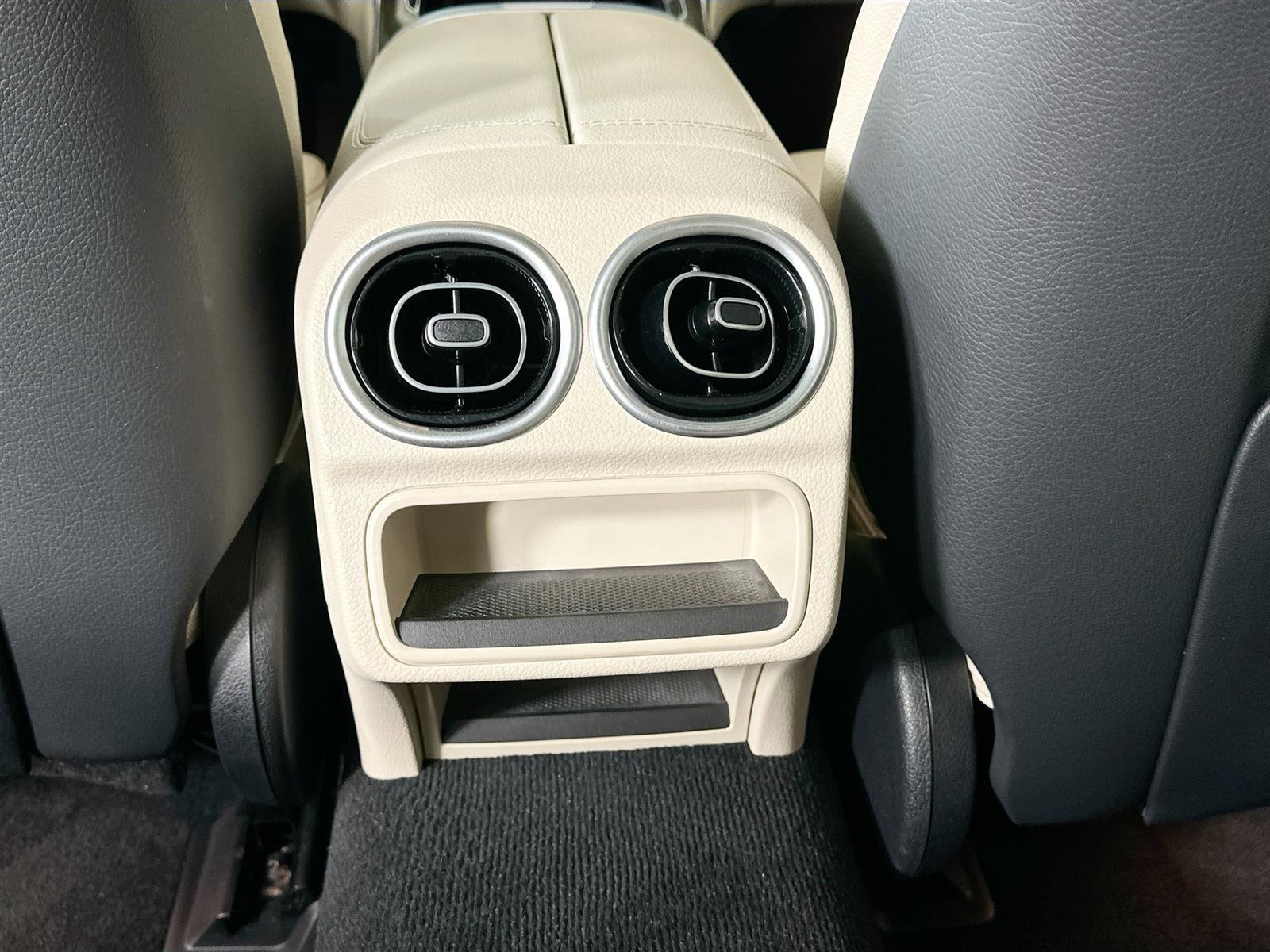 Certified 2023 Mercedes-Benz C 300 4MATIC Sedan image 32