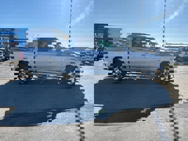 Used 2012 RAM 1500 Big Horn w/ Luxury Group image 2