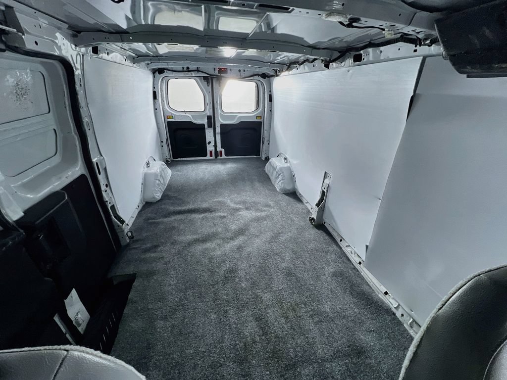 Certified 2019 Ford Transit 250 148 Low Roof RWD image 23