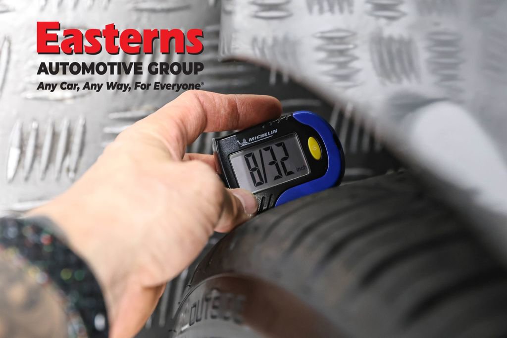 Used 2023 Nissan Sentra SR w/ SR Premium Package image 27