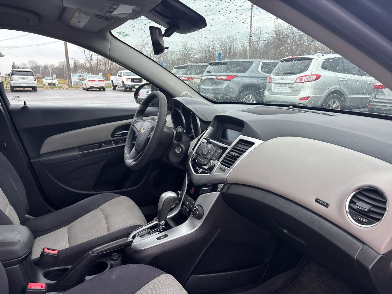 Used 2015 Chevrolet Cruze LS FWD image 17
