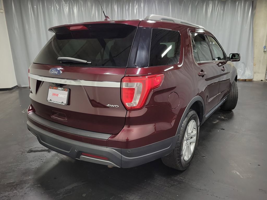 Used 2019 Ford Explorer XLT w/ Equipment Group 202A image 9