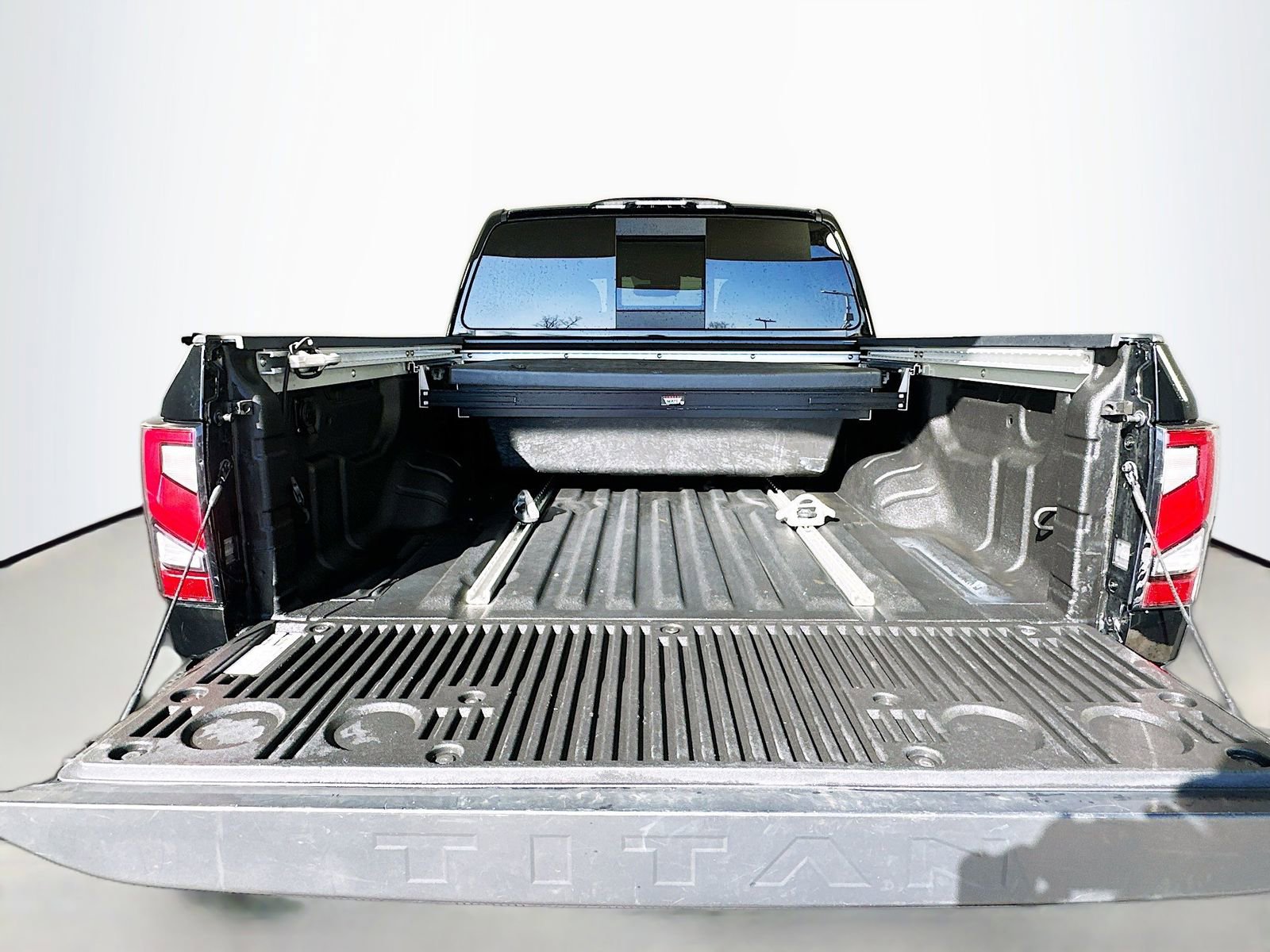 Used 2021 Nissan Titan PRO-4X w/ Pro-4x Utility Package AWD/4WD image 26
