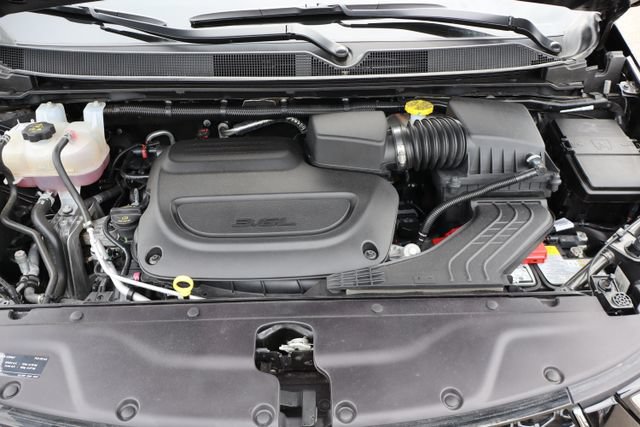 Used 2026 Chrysler Pacifica Select AWD/4WD image 58