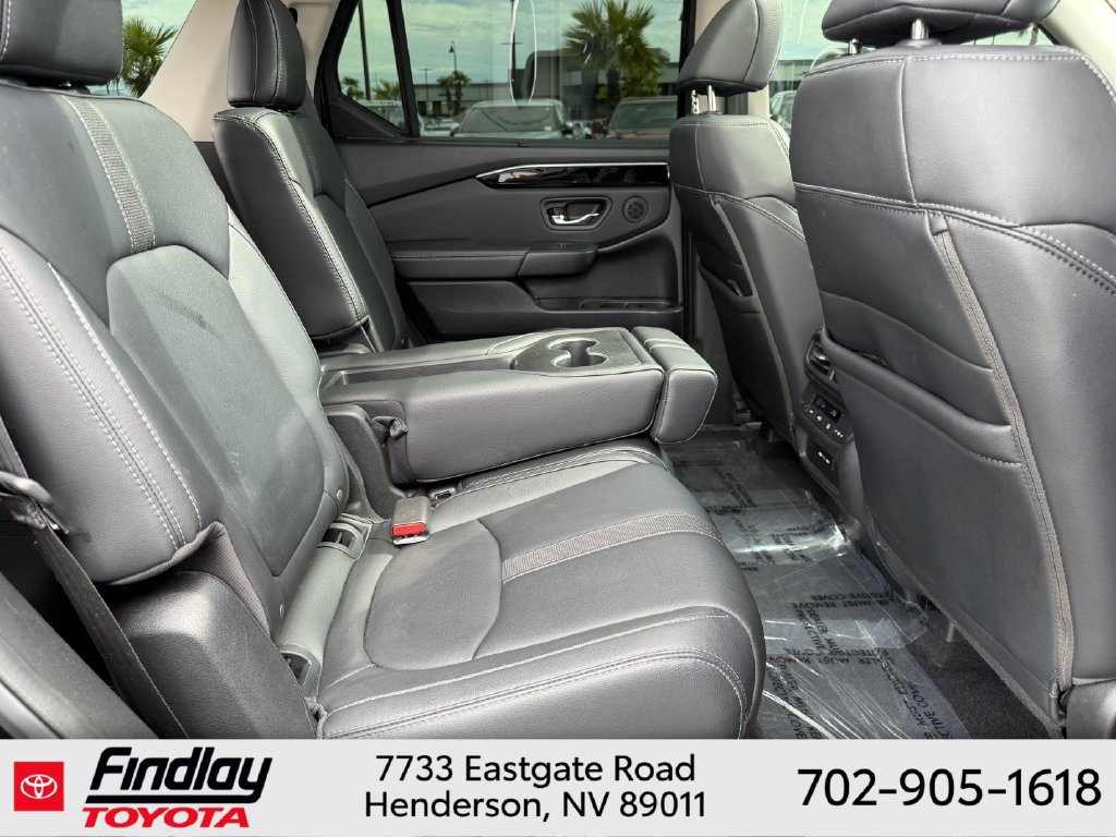 Used 2024 Honda Pilot Touring image 14