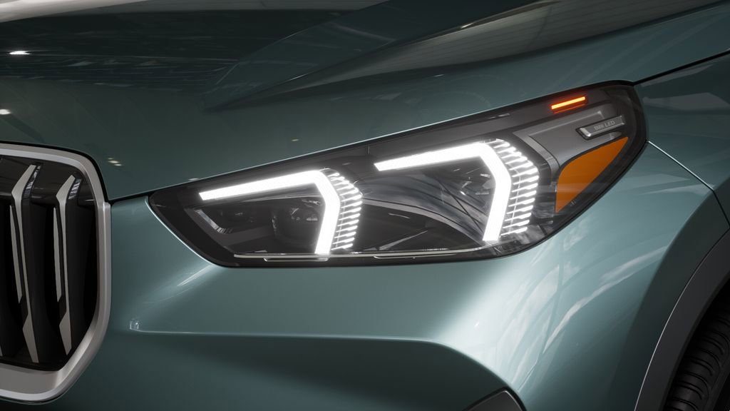 Used 2026 BMW X1 xDrive28i w/ Technology Package image 32