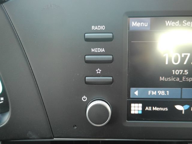 Used 2026 Hyundai Elantra Hybrid FWD image 37