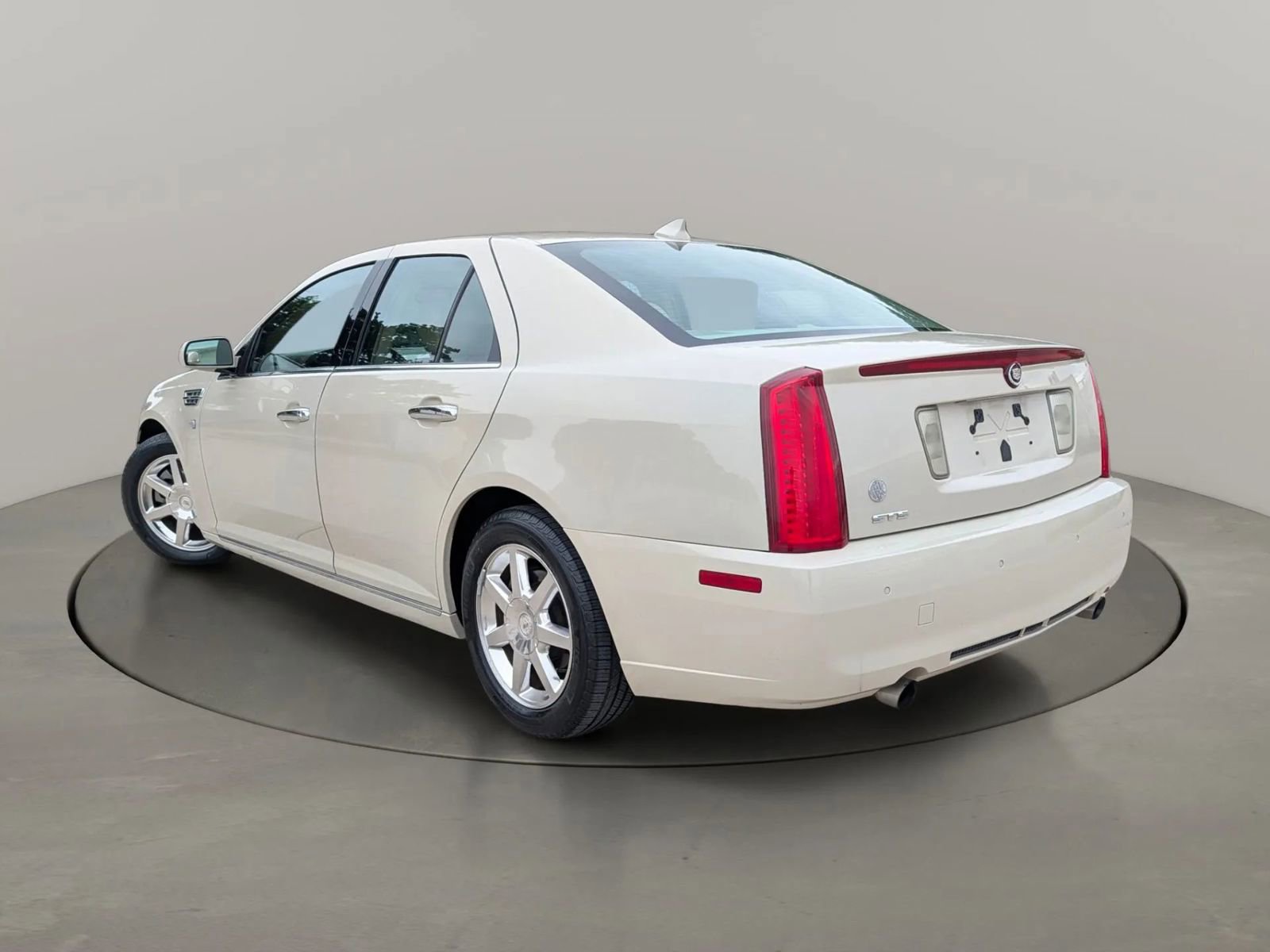 Used 2011 Cadillac STS RWD image 5
