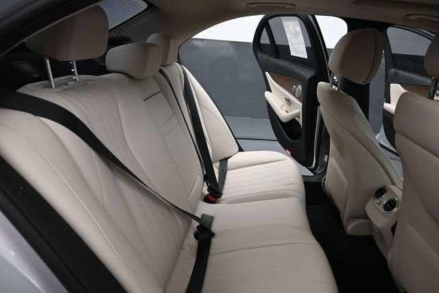Used 2017 Mercedes-Benz E 300 4MATIC image 26