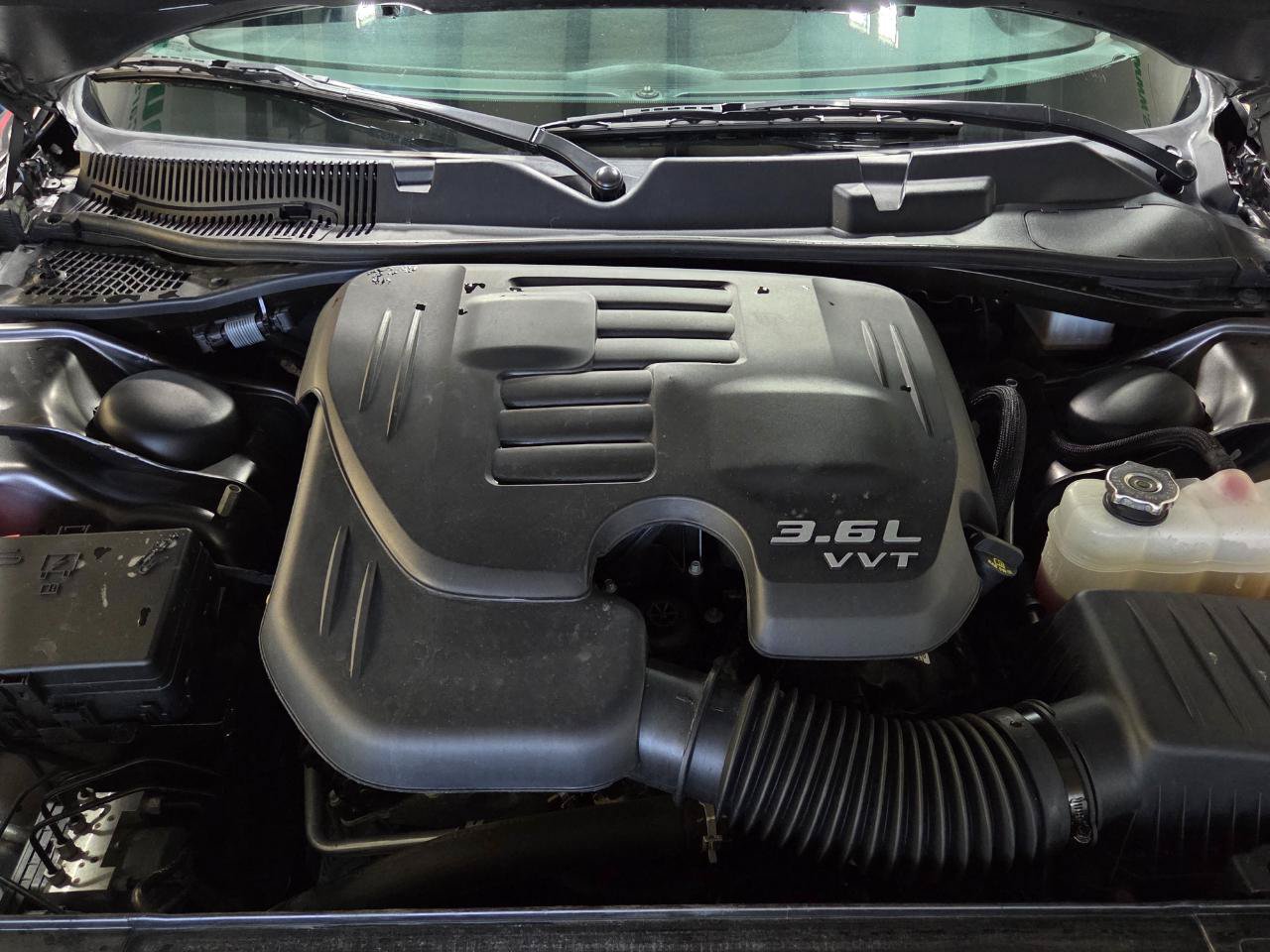 Used 2022 Dodge Challenger GT AWD/4WD image 35