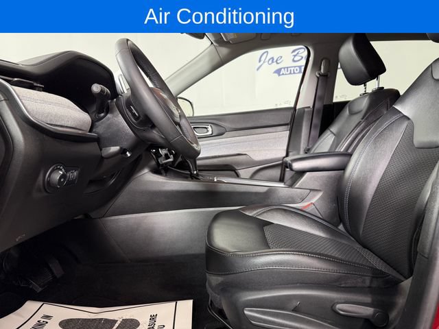 Used 2022 Jeep Compass Latitude AWD/4WD image 11