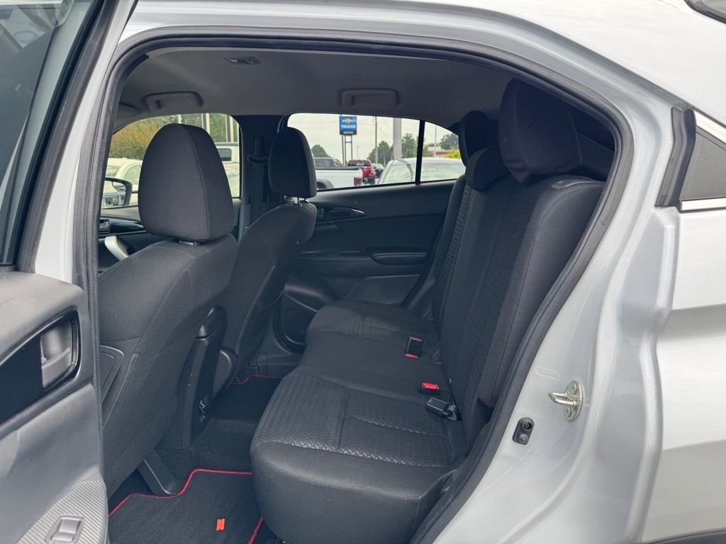 Used 2023 Mitsubishi Eclipse Cross LE image 11