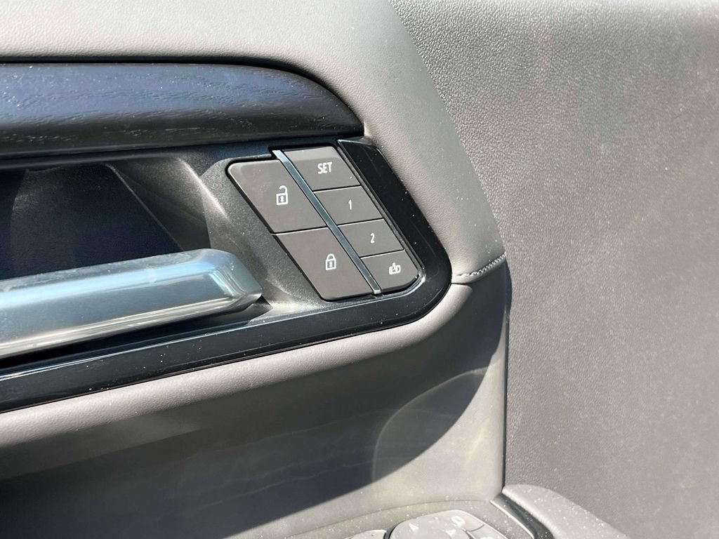 New 2026 GMC Sierra 2500 AT4X w/ AT4X AEV Edition AWD/4WD image 20