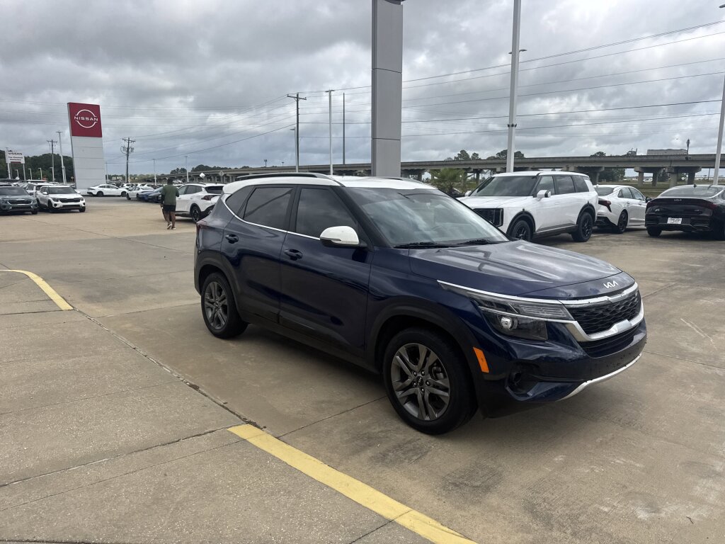 Certified 2023 Kia Seltos S FWD image 11