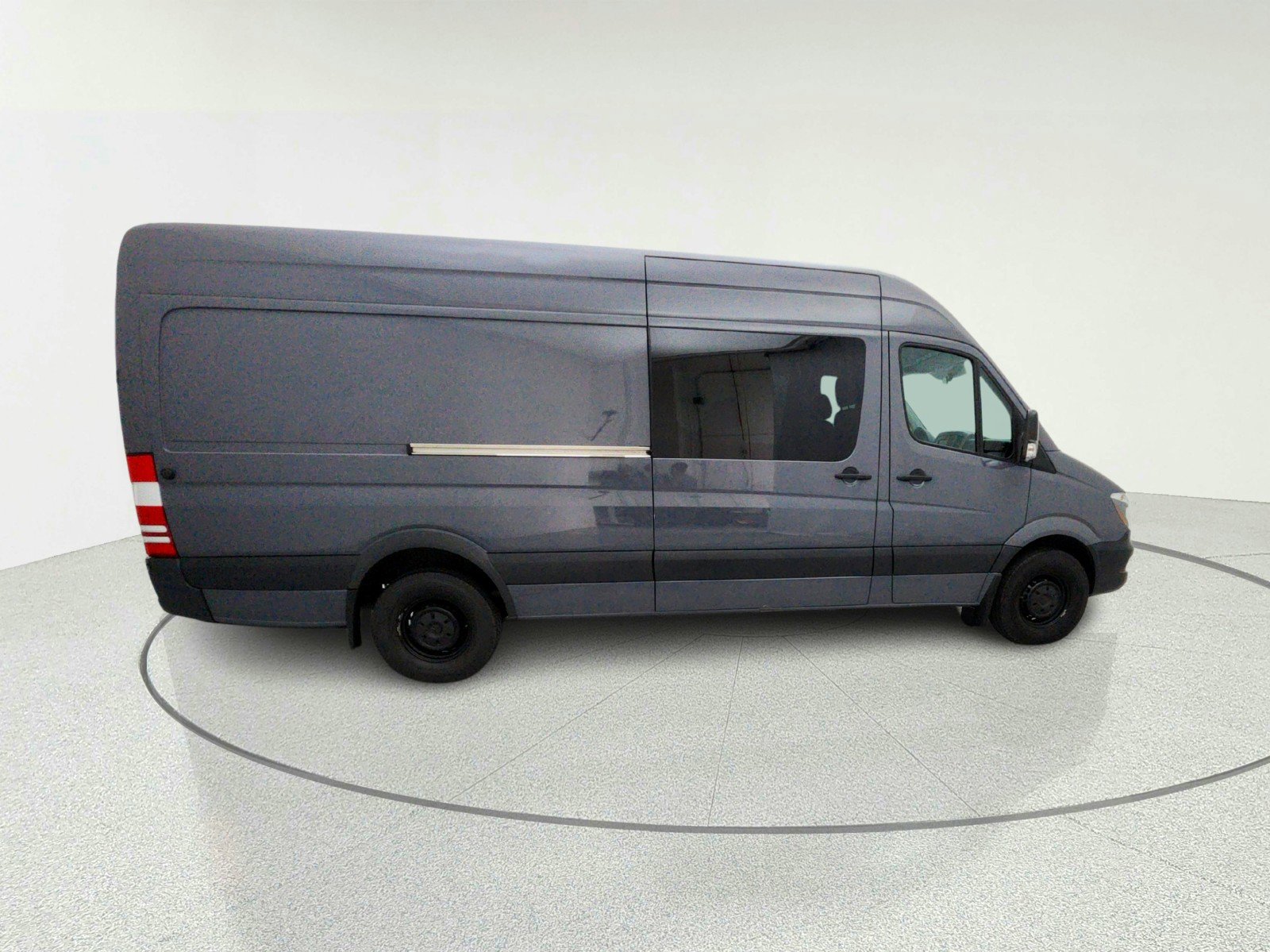 Used 2017 Mercedes-Benz Sprinter 2500 image 7