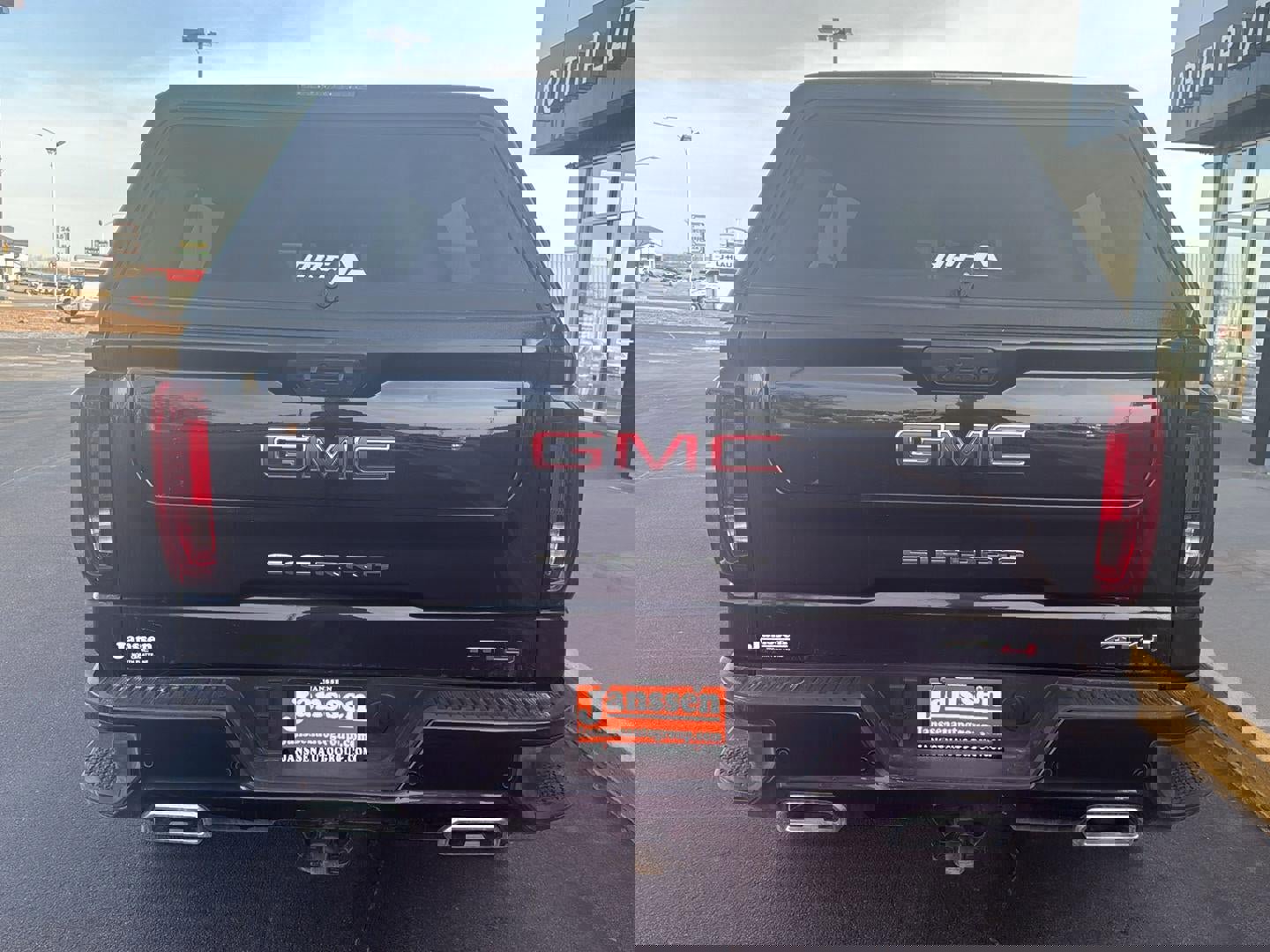 Used 2023 GMC Sierra 1500 AT4 w/ Technology Package image 3