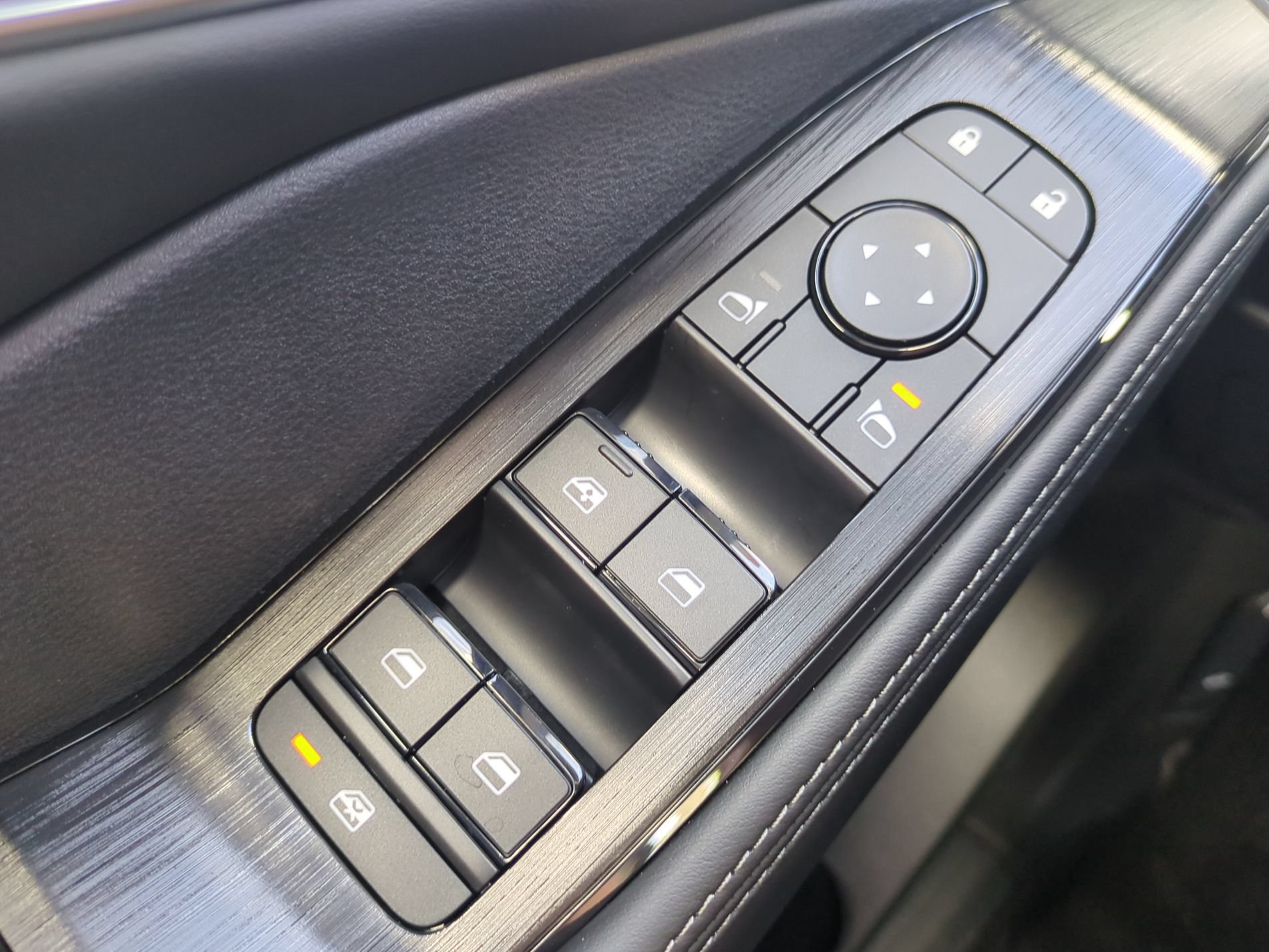 New 2026 Nissan Rogue Platinum AWD/4WD image 25