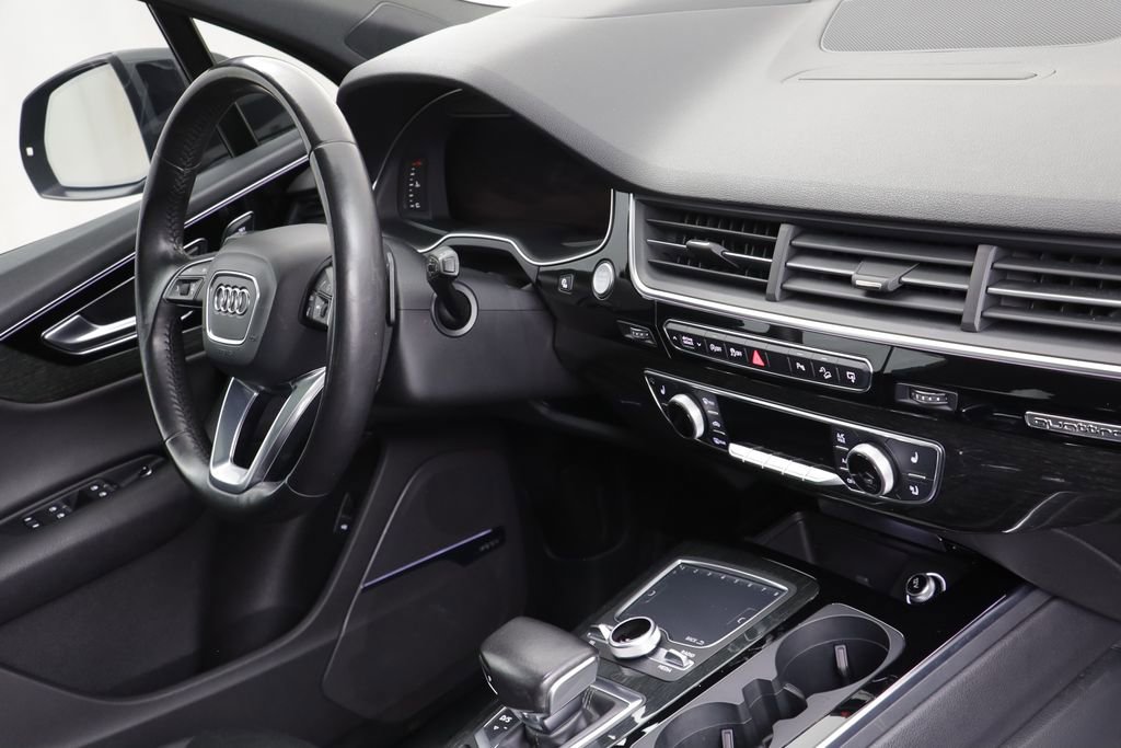 Used 2017 Audi Q7 3.0T Prestige w/ Prestige Package image 23